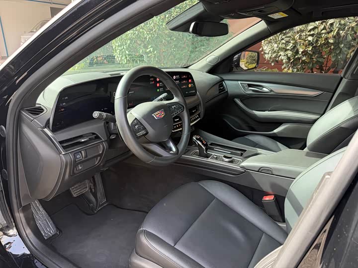 Cadillac CT 5 2024 28 T Luxury Pro — фото 19