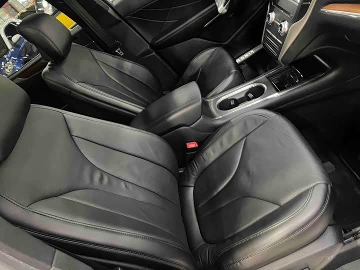 Lincoln MKC 2017 2.0 T 2 WD — фото 20