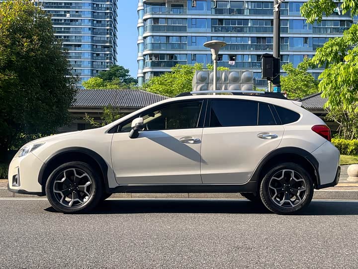 Subaru XV 2014 2.0i — фото 6