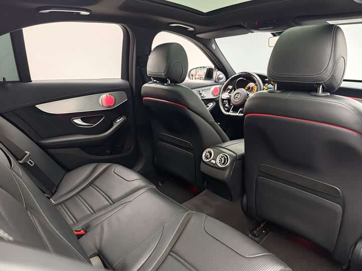Mercedes-Benz C-Class 2019 AMG C 63 — фото 17