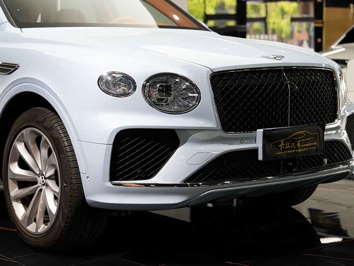 Bentley Bentayga — фото 4