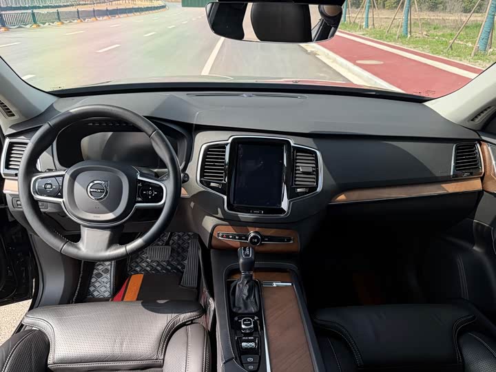 Volvo XC90 2017 T 6 5 — фото 11