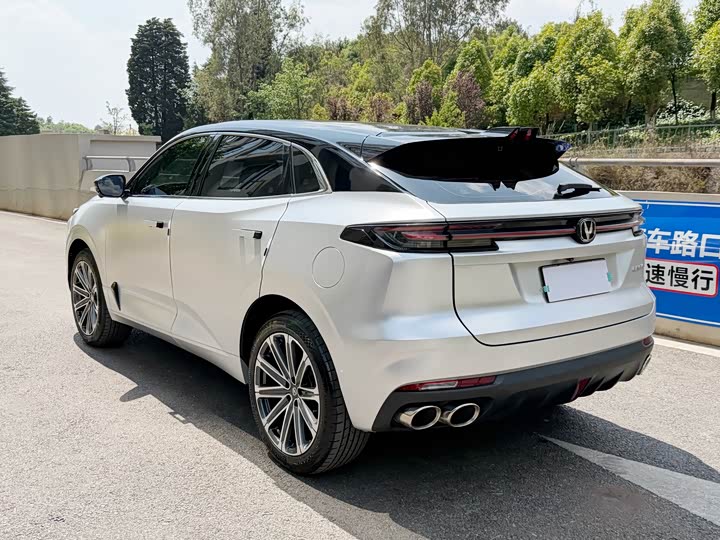 Changan UNI-K 2023 2.0 T 2 WD — фото 16