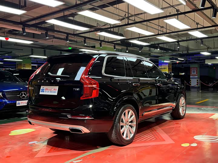 Volvo XC90 2019 T 5 7 VI — фото 5