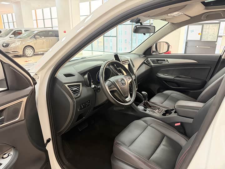 Changan CS75 2014 1.8 T ATPremium V — фото 7
