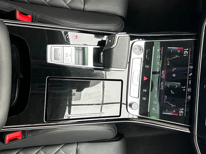 Audi A8 2023 A 8 L 50 TFSI quattro — фото 13
