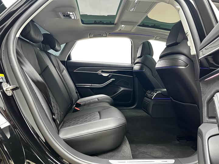 Audi A8 2023 A 8 L 50 TFSI quattro — фото 18