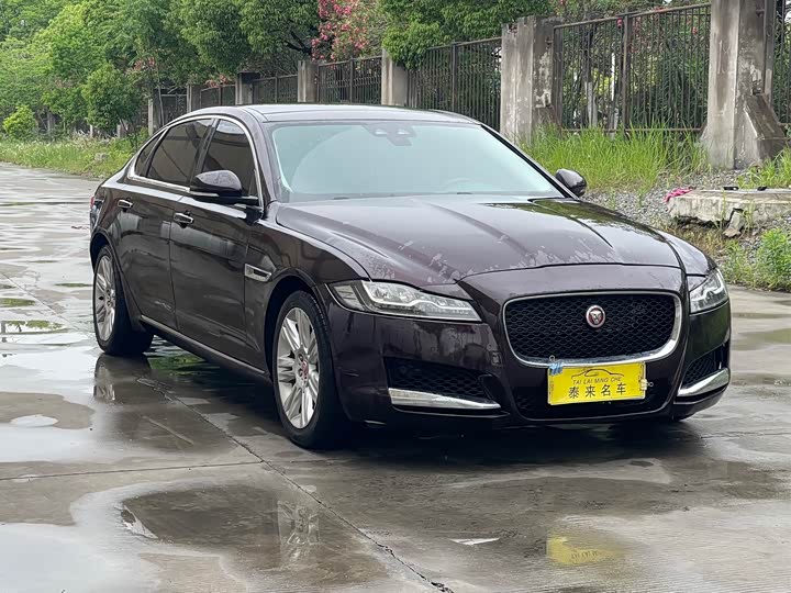 Jaguar XFL 2018 XFL 2.0 T 250 PS — фото 3
