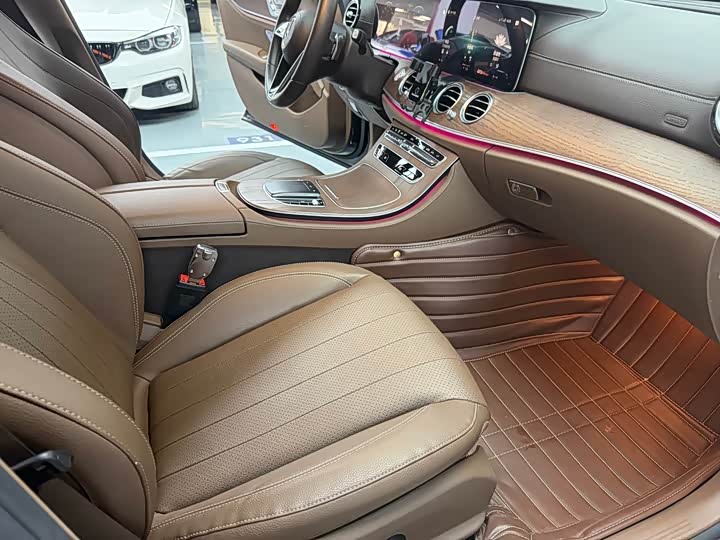 Mercedes-Benz E-Class E 300 L люкс — фото 14
