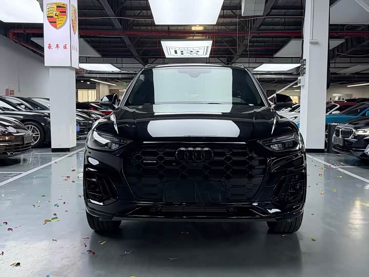 Audi Q5L 40 TFSI люкс-динамик — фото 2