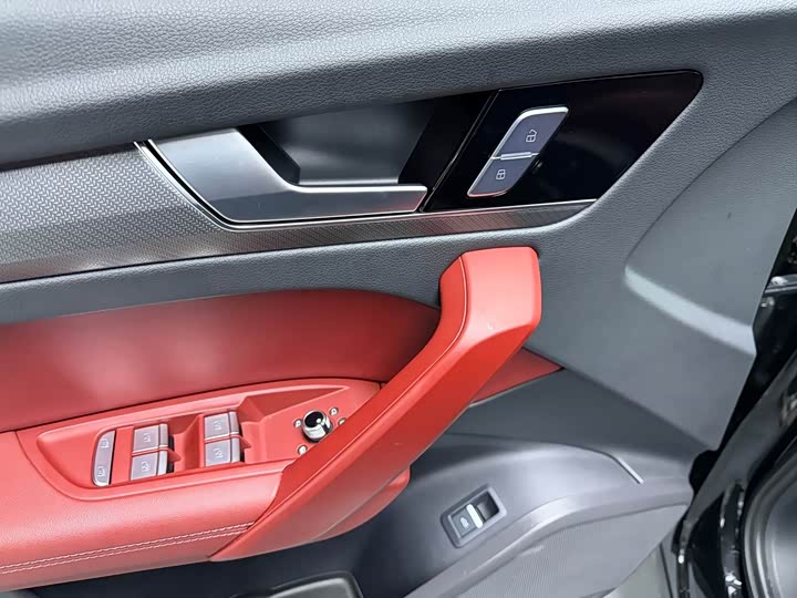 Audi Q5L 40 TFSI люкс-динамик — фото 7