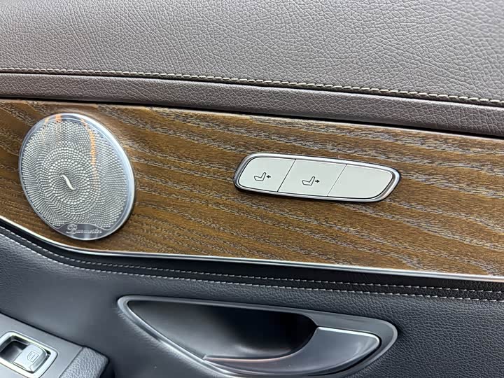 Mercedes-Benz GLC 260 L 4MATIC люкс — фото 13