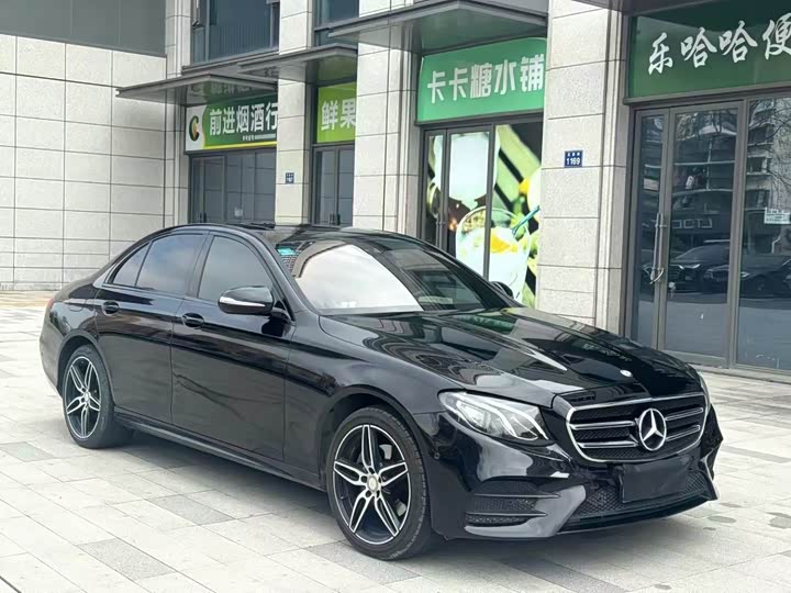 Mercedes-Benz E-Class E 200 спорт — фото 3