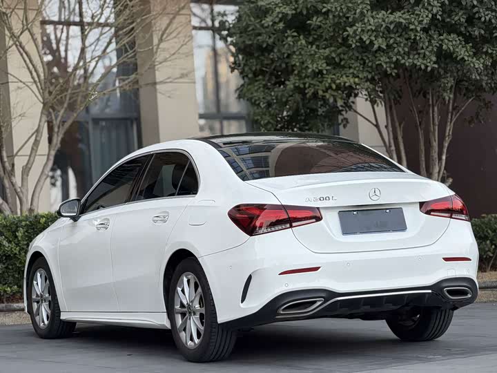 Mercedes-Benz A-Class 2020 A 200 L — фото 9