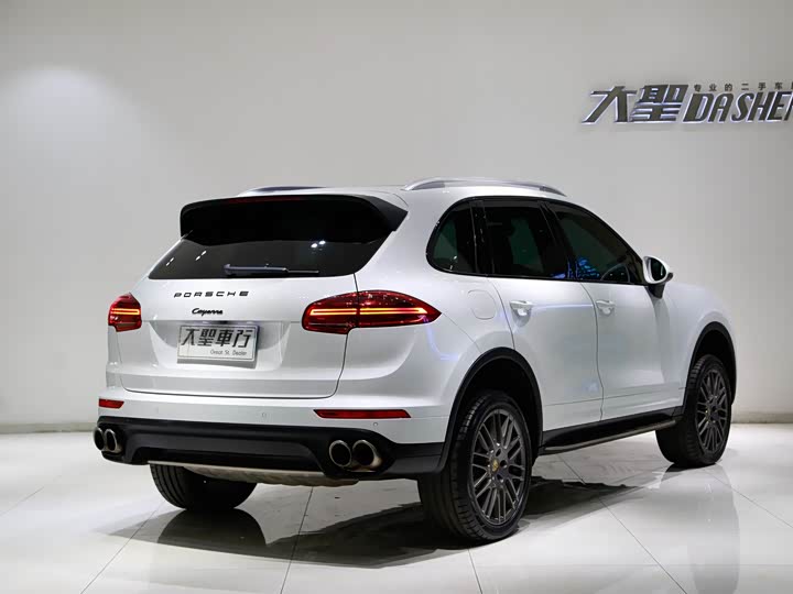 Porsche Cayenne 2015 Cayenne 3.0 T — фото 3