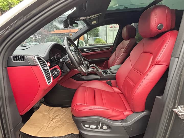 Porsche Cayenne 2019 Cayenne 3.0 T — фото 6