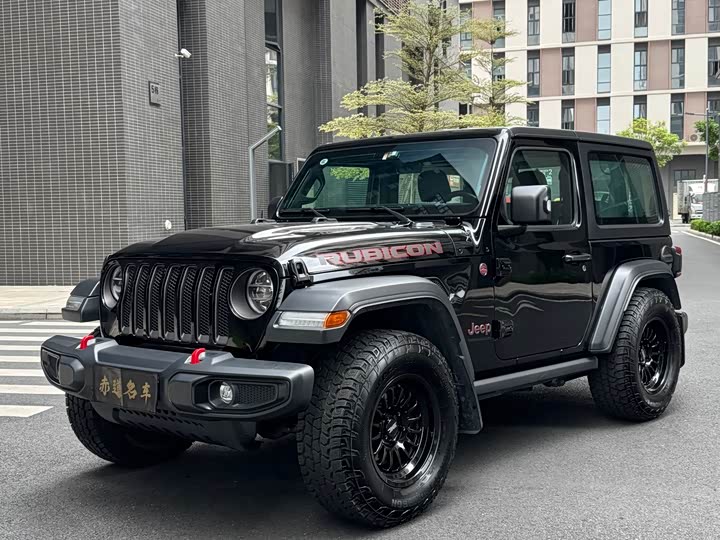 Jeep Wrangler — фото 1