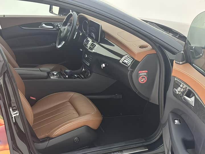 Mercedes-Benz CLS 2016 CLS 320 — фото 9