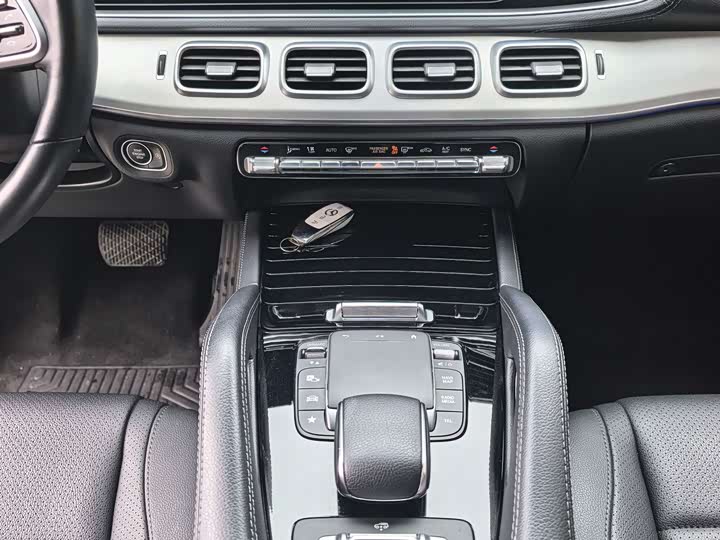 Mercedes-Benz GLE 2020 GLE 450 4 MATIC SUV — фото 10