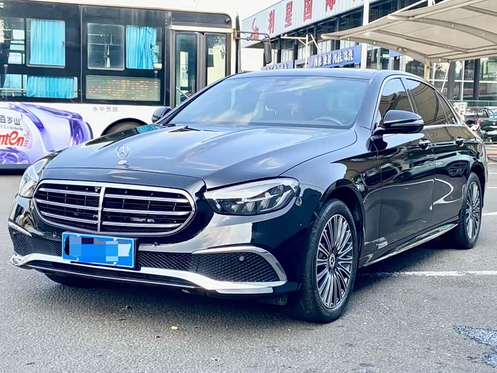 Mercedes-Benz E-Class 2023 E 300 L Luxury — фото 1