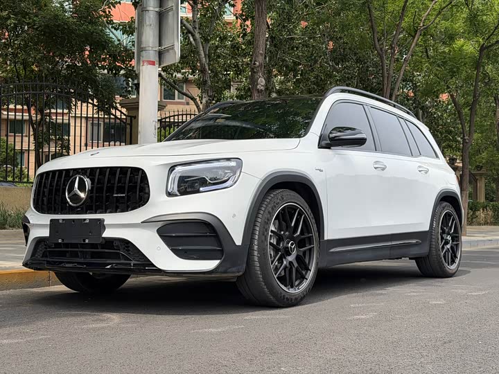 Mercedes-Benz GLB 2023 AMG GLB 35 4 MATIC — фото 1