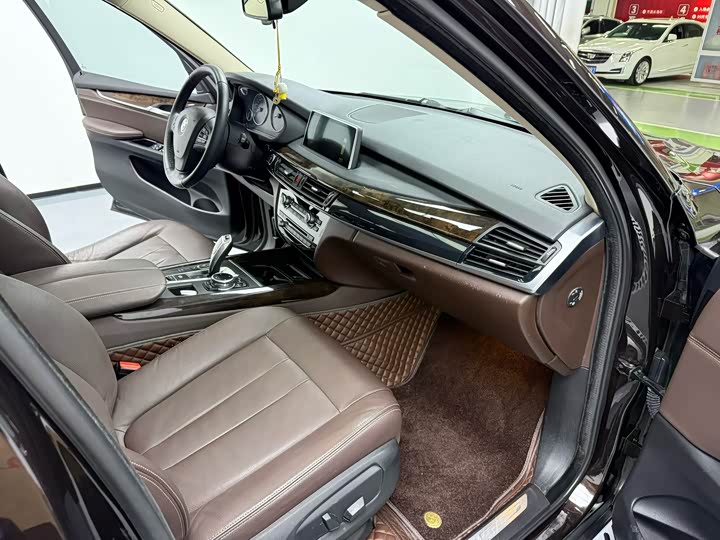 BMW X5 2014 x Drive 35i — фото 9