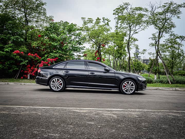 Audi A6L 2018 30 45 TFSI quattro Sport — фото 7
