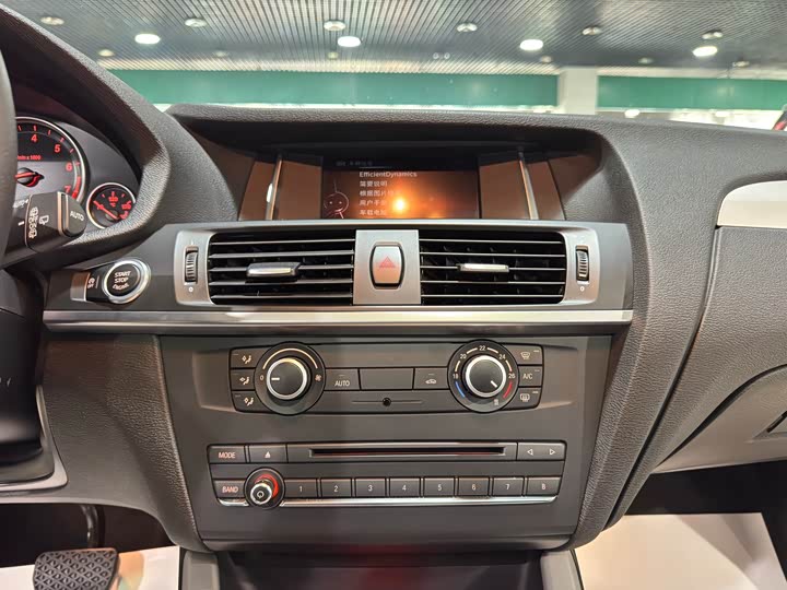 BMW X3 2016 s Drive 20i — фото 9