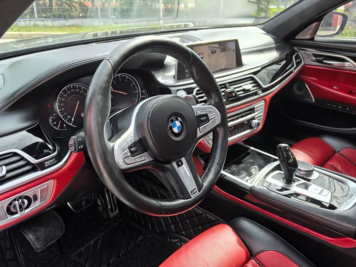 BMW 7-Series 2018 740 Li x Drive M — фото 6