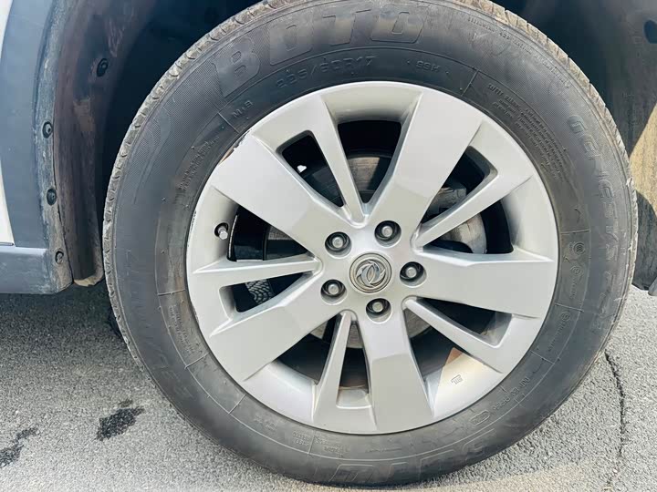Dongfeng MX6 2016 2.0 L CVT 2 WD — фото 22