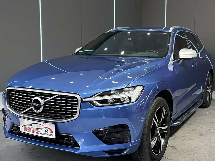 Volvo XC60 2019 T 5 4 WD V — фото 1