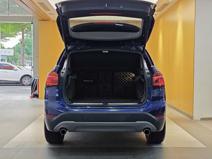 BMW X1 2019 s Drive 20 Li Leading — фото 28