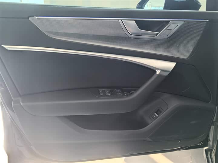Audi A6L 2023 45 TFSI — фото 10