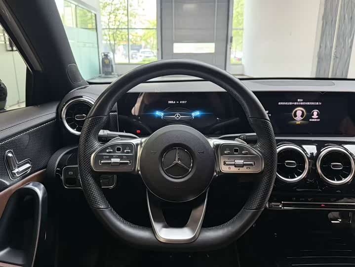 Mercedes-Benz A-Class 2019 A 200 L — фото 28