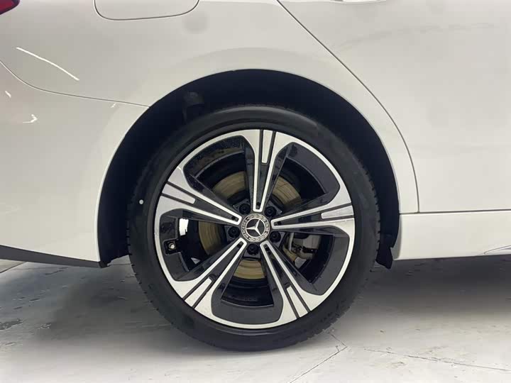 Mercedes-Benz C-Class 2022 C 260 L — фото 11
