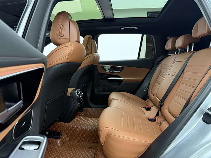Mercedes-Benz GLC 2023 GLC 260 L 4 MATIC 5 — фото 6