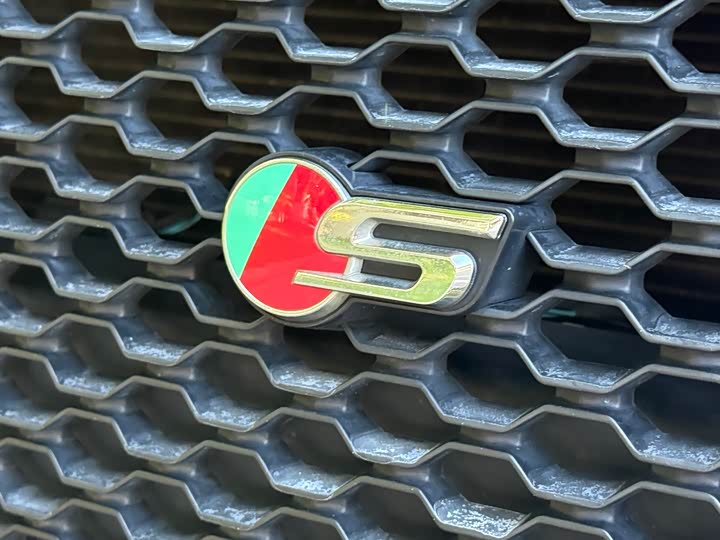 Jaguar XF 2018 XF Sportbrake 2.0 T 250 PS 2 WD — фото 13
