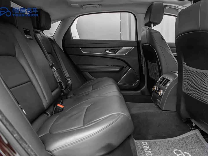 Jaguar XFL 2021 XFL 2.0 T P 250 2 WD — фото 16