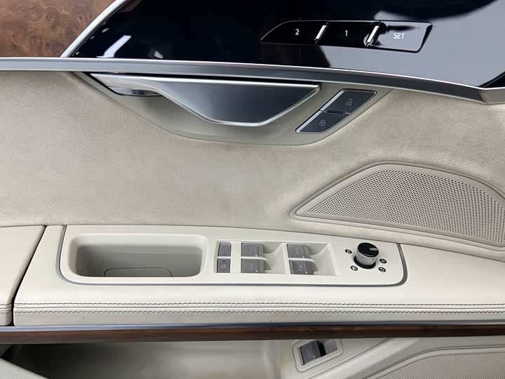 Audi A8 2019 Plus A 8 L 55 TFSI quattro Luxury — фото 3