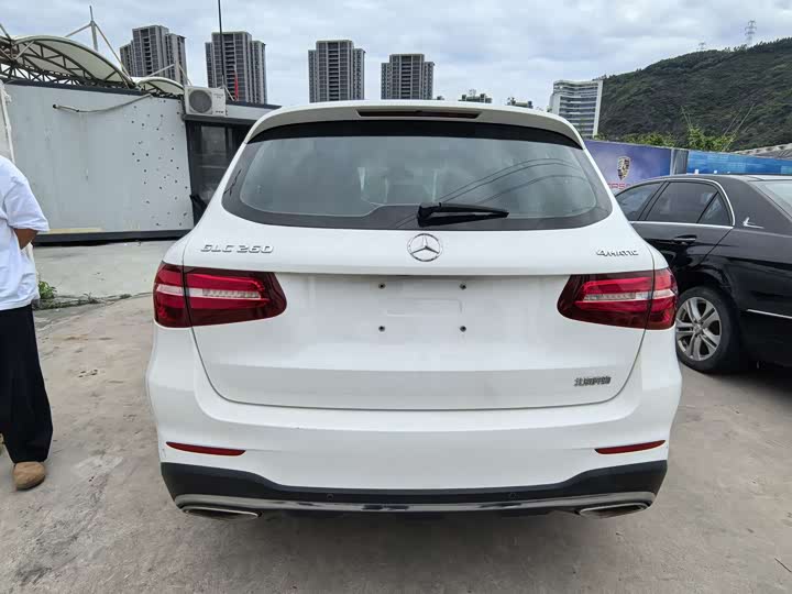 Mercedes-Benz GLC 260 4MATIC динамик — фото 11