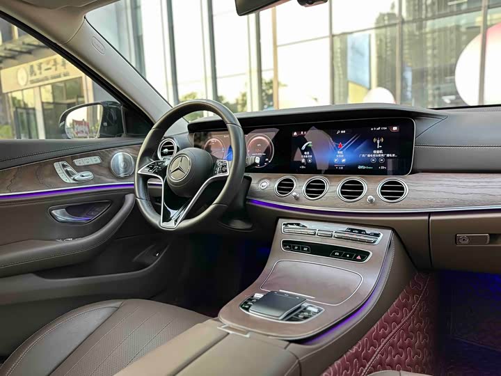Mercedes-Benz E-Class 2022 E 300 L Luxury — фото 25