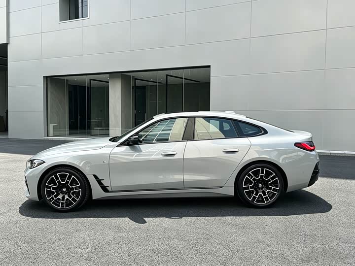 BMW 4 Series — фото 4