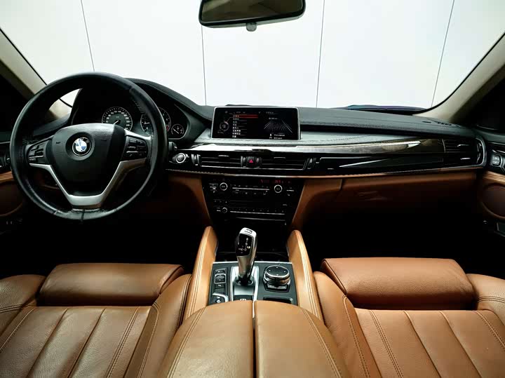 BMW X6 2017 x Drive 28i — фото 9
