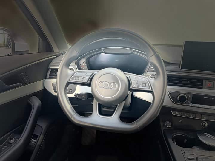 Audi A4L 2018 30 40 TFSI Sport — фото 14