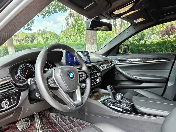 BMW 5 Series 525Li M спортпакет — фото 6