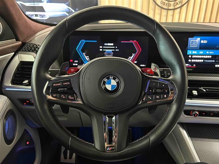 BMW XM 2023 Base — фото 12