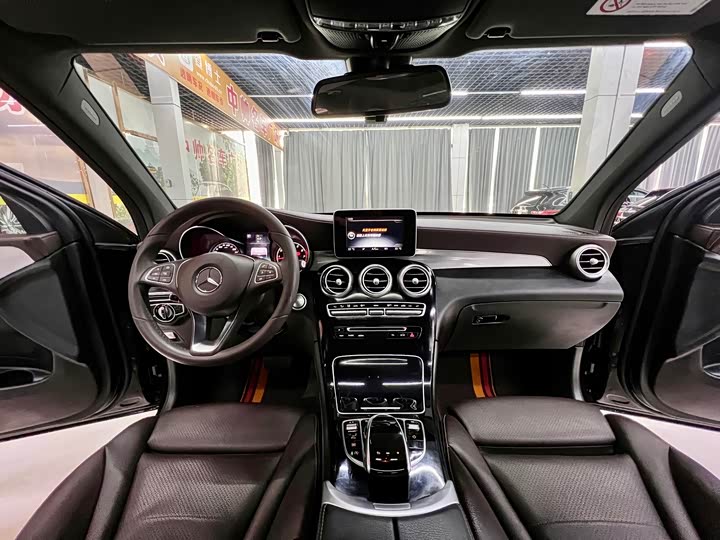 Mercedes-Benz GLC 2017 GLC 200 4 MATIC — фото 16