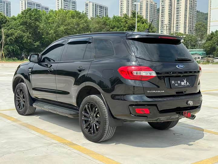 Ford Everest — фото 17