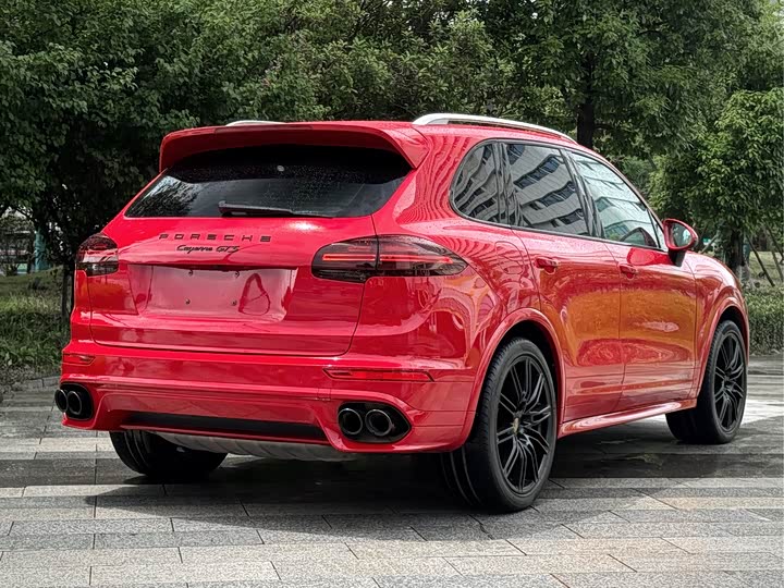 Porsche Cayenne 2016 Cayenne GTS 3.6 T — фото 7
