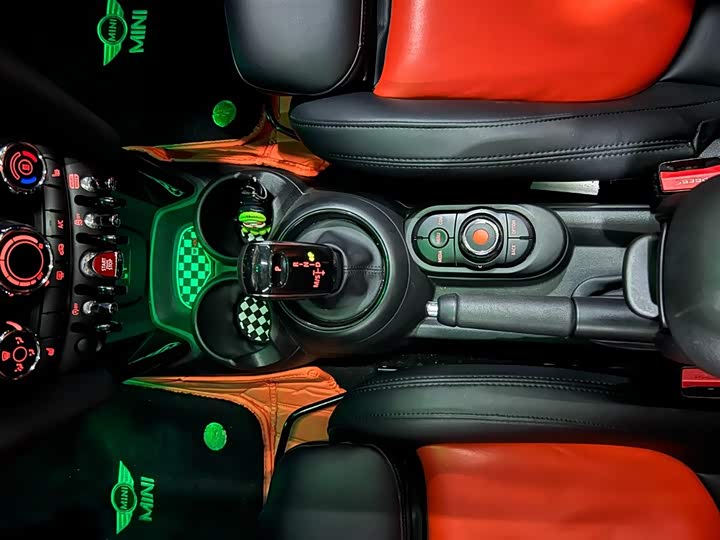 MINI Hatch — фото 13